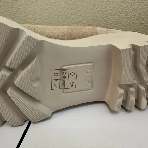 Dolce Vita Huey H2O Wide Booties Dune Suede Size 8 NIB - Picture 5 of 6